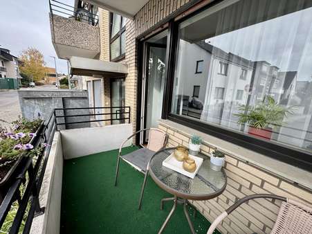 Balkon EG rechts Balkon EG rechts - Mehrfamilienhaus in 40231 Düsseldorf mit 260m² kaufen