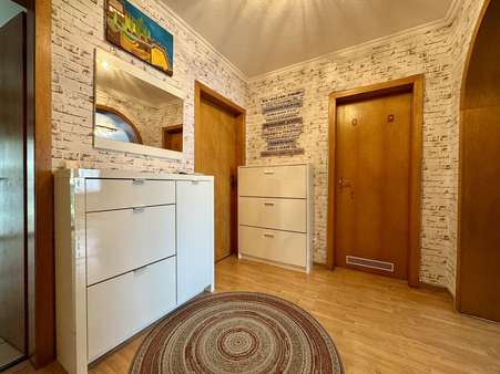 Diele EG rechts Diele EG rechts - Mehrfamilienhaus in 40231 Düsseldorf mit 260m² kaufen