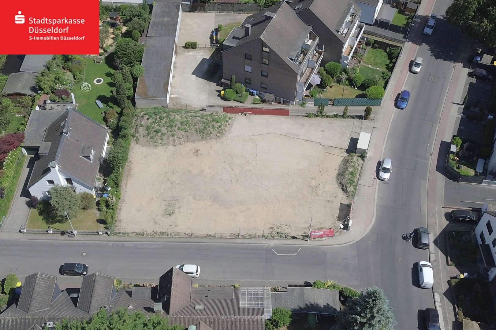 Drohnenaufnahme - Doppelhaushälfte in 41564 Kaarst mit 125m² kaufen