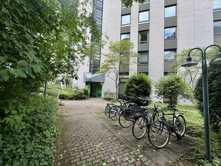 Hauseingang - Etagenwohnung in 40468 Düsseldorf mit 83m² kaufen