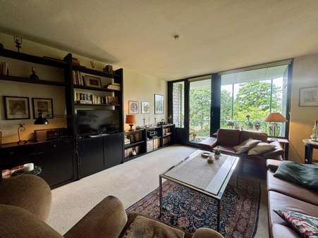 Wohnzimmer - Etagenwohnung in 40468 Düsseldorf mit 83m² kaufen