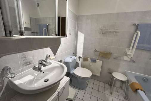 Badezimmer - Etagenwohnung in 42489 Wülfrath mit 78m² kaufen