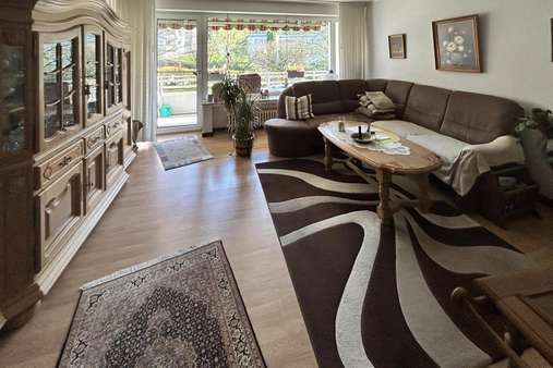 Wohnzimmer - Etagenwohnung in 42489 Wülfrath mit 78m² kaufen