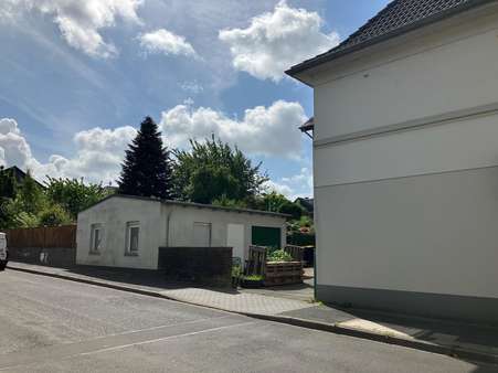 Halle Halle - Einfamilienhaus in 42549 Velbert mit 164m² kaufen