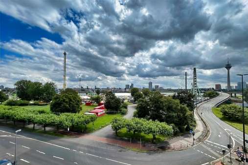 Aussicht vom Balkon - Etagenwohnung in 40547 Düsseldorf mit 120m² kaufen