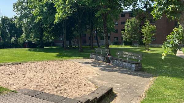 Gepflegte Anlage rund um das Gebäude - Appartement in 40822 Mettmann mit 36m² als Kapitalanlage kaufen