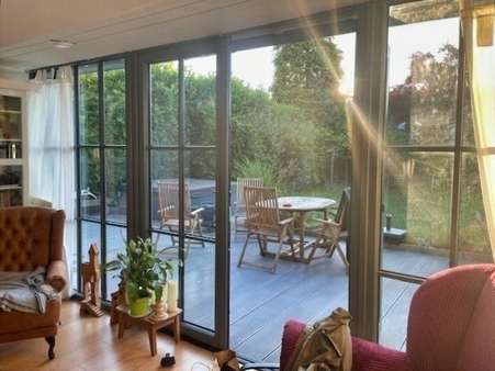 Blick auf die Terrasse - Doppelhaushälfte in 40764 Langenfeld mit 130m² kaufen
