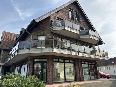 Hausansicht - Ladenlokal in 41516 Grevenbroich mit 180m² günstig kaufen