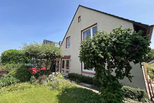 Hausansicht Hausansicht - Einfamilienhaus in 40822 Mettmann mit 95m² kaufen