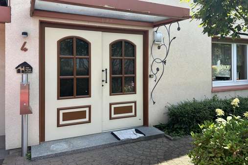 Hauseingang Hauseingang - Einfamilienhaus in 40822 Mettmann mit 95m² kaufen
