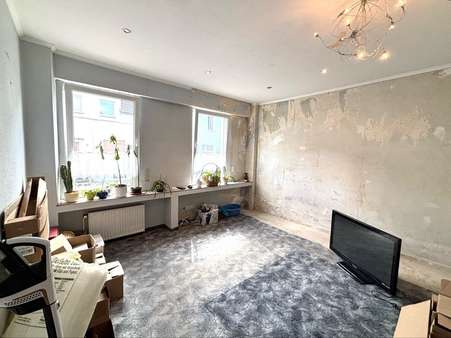 Schlafzimmer  - Erdgeschoss - Mehrfamilienhaus in 42781 Haan mit 201m² kaufen