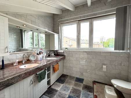 Bad en Suite - Einfamilienhaus in 42781 Haan mit 250m² kaufen