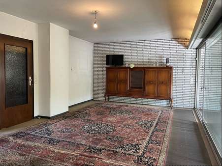 Wohnzimmer - Einfamilienhaus in 42781 Haan mit 134m² kaufen