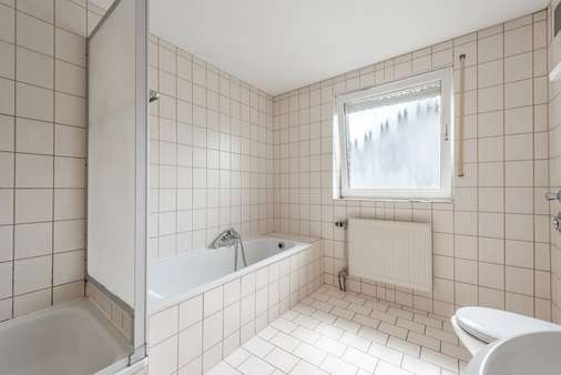 ...und Dusche - Dachgeschosswohnung in 41363 Jüchen mit 80m² kaufen
