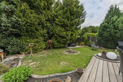 Gepflegter Garten Gepflegter Garten - Doppelhaushälfte in 41517 Grevenbroich mit 97m² kaufen