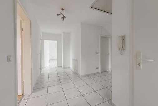 Herein spaziert! - Dachgeschosswohnung in 41468 Neuss mit 95m² kaufen