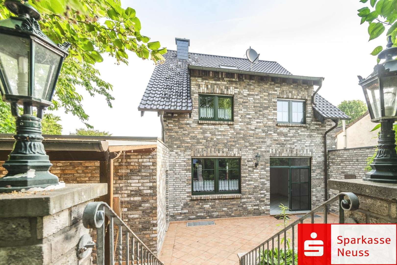 Hausrückseite - Einfamilienhaus in 41515 Grevenbroich mit 198m² kaufen