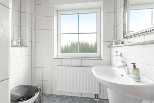 Gäste-WC - Einfamilienhaus in 41515 Grevenbroich mit 198m² kaufen