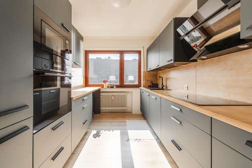 OG links: Küche - Mehrfamilienhaus in 41352 Korschenbroich mit 310m² als Kapitalanlage kaufen