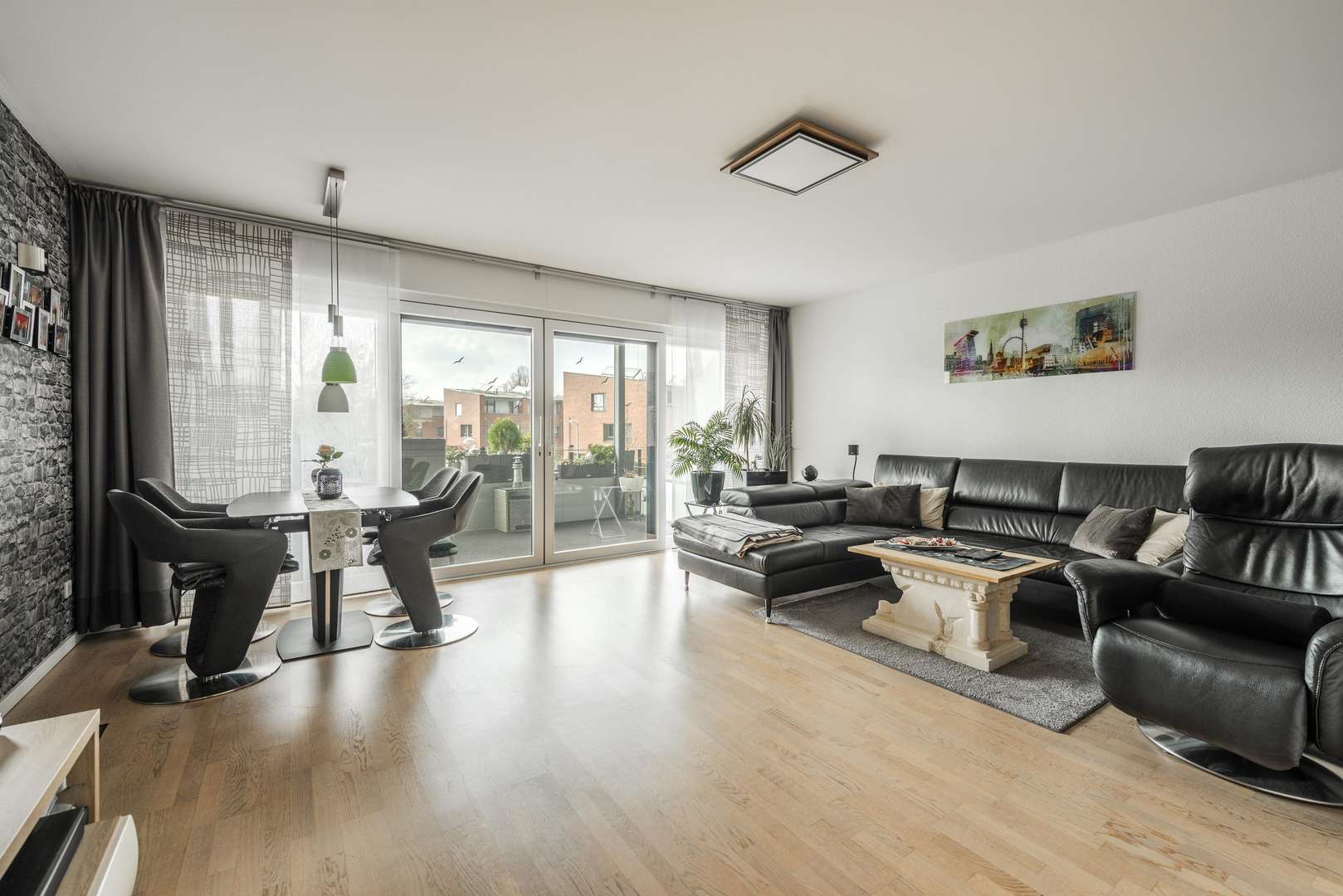Wohn-Esszimmer - Etagenwohnung in 40627 Düsseldorf mit 92m² kaufen