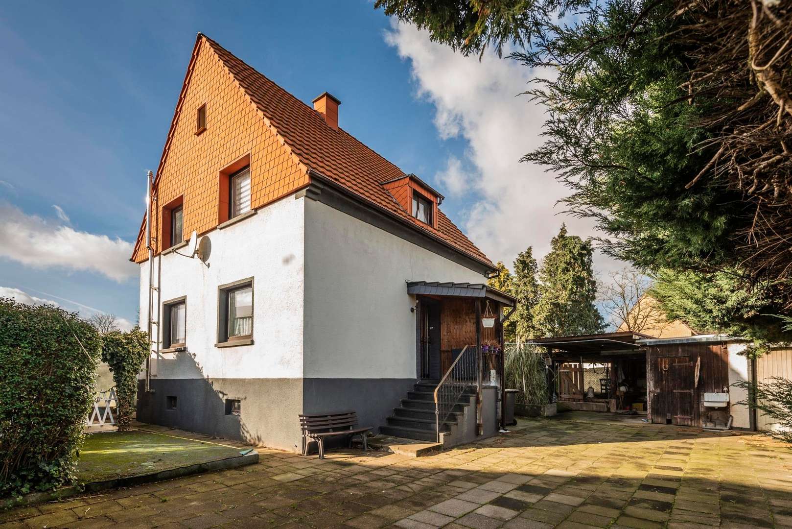 Herzlich Willkommen - Einfamilienhaus in 41516 Grevenbroich mit 95m² kaufen