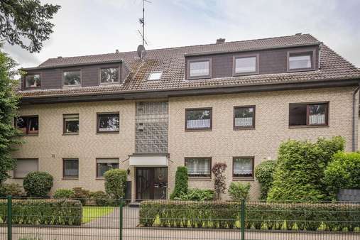 Straßenansicht Straßenansicht - Maisonette-Wohnung in 41516 Grevenbroich mit 70m² kaufen