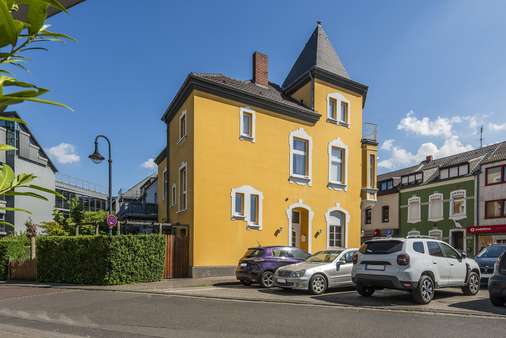 Seitenansicht - Hotel in 41352 Korschenbroich mit 316m² kaufen