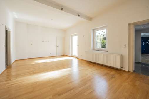 Wohn-Essbereich EG Wohn-Essbereich EG - Doppelhaushälfte in 41464 Neuss mit 138m² kaufen