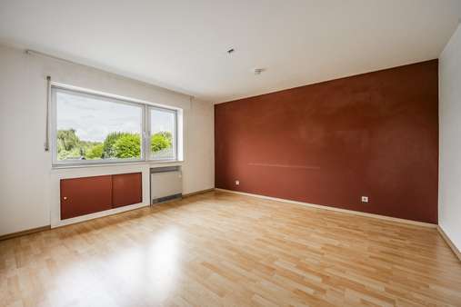 Schlafzimmer EG - Einfamilienhaus in 41472 Neuss mit 140m² kaufen