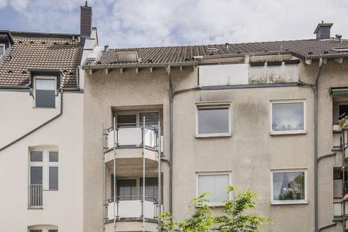 Balkon zum Innenhof - Etagenwohnung in 40229 Düsseldorf mit 64m² kaufen