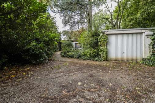 Parken vor der Haustüre Parken vor der Haustüre - Bungalow in 41468 Neuss mit 157m² kaufen