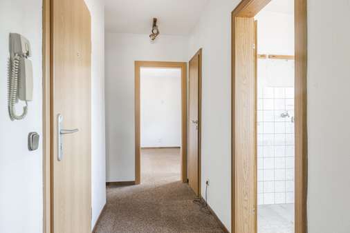 Flur - Dachgeschosswohnung in 41239 Mönchengladbach mit 90m² günstig kaufen