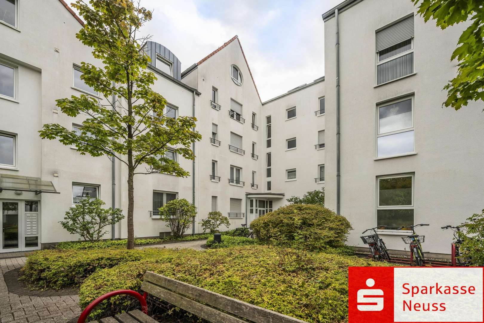 Außenansicht Außenansicht - Etagenwohnung in 41539 Dormagen mit 72m² kaufen