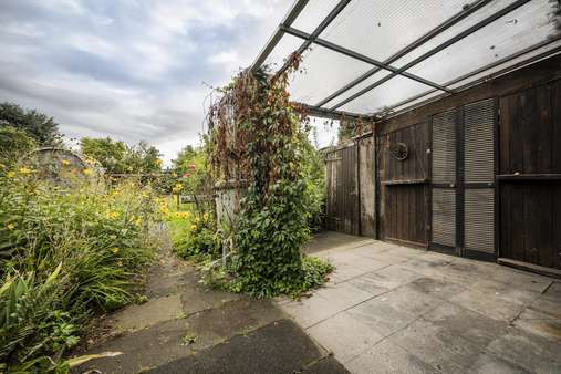 Großer Garten mit Anbau Großer Garten mit Anbau - Reihenmittelhaus in 41466 Neuss mit 85m² kaufen