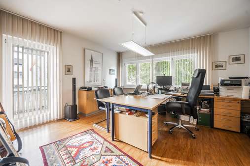 Wohnzimmer Wohnzimmer - Etagenwohnung in 41464 Neuss mit 72m² kaufen