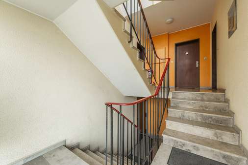 Hausflur Hausflur - Etagenwohnung in 41540 Dormagen mit 54m² kaufen