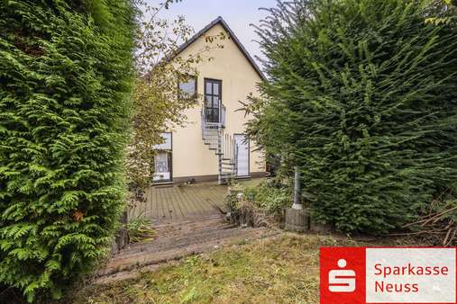 Hausrückseite - Einfamilienhaus in 50181 Bedburg mit 110m² kaufen