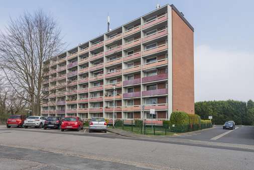 Hausrückseite - Etagenwohnung in 41515 Grevenbroich mit 75m² kaufen