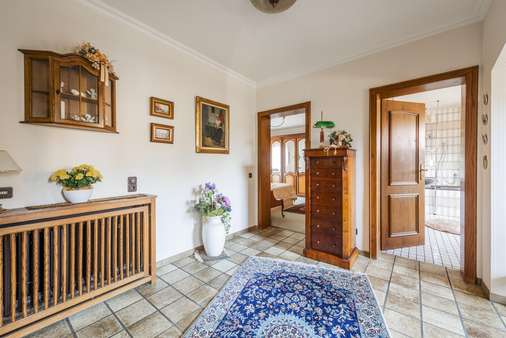 EG: Eingang Diele - Einfamilienhaus in 41352 Korschenbroich mit 210m² kaufen