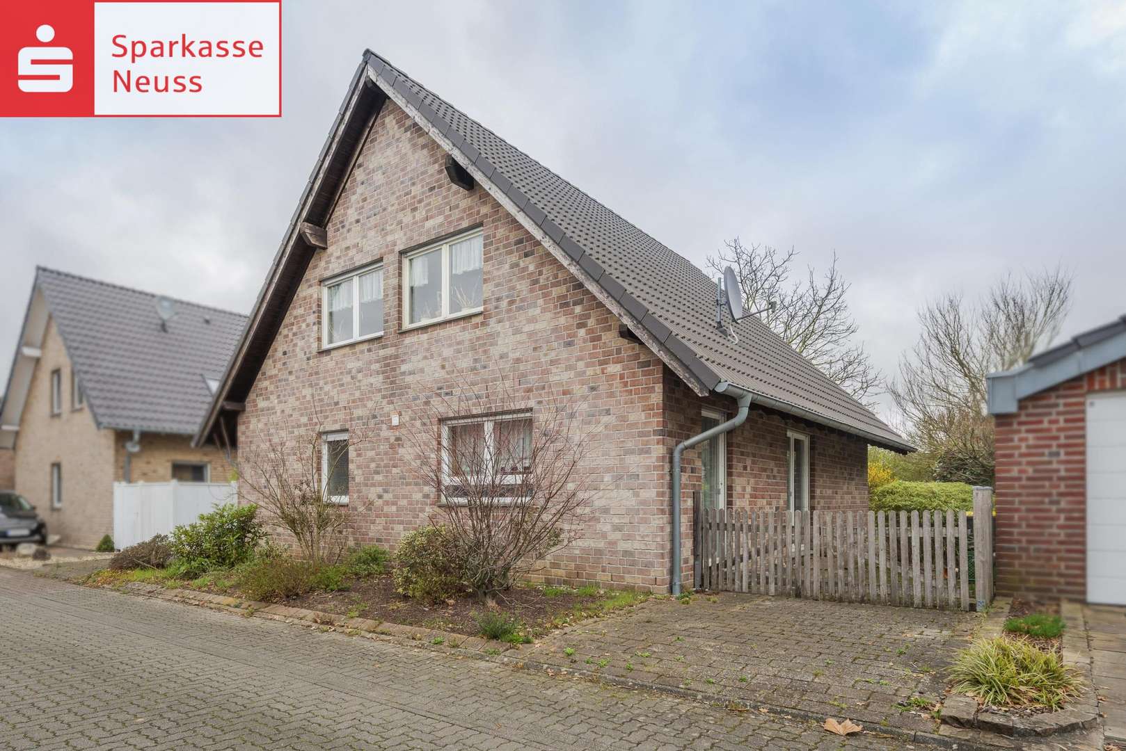 Straßenansicht - Einfamilienhaus in 41812 Erkelenz mit 167m² kaufen