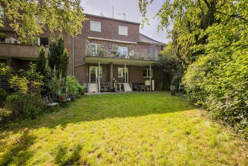 Hausrückseite - Mehrfamilienhaus in 41236 Mönchengladbach mit 289m² kaufen