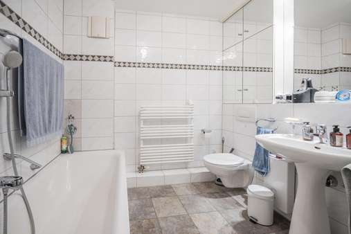 Bad EG Bad EG - Maisonette-Wohnung in 41468 Neuss mit 144m² kaufen