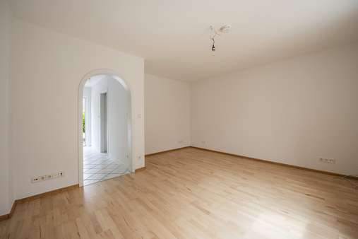 Wohnzimmer - Reihenmittelhaus in 40670 Meerbusch mit 82m² kaufen