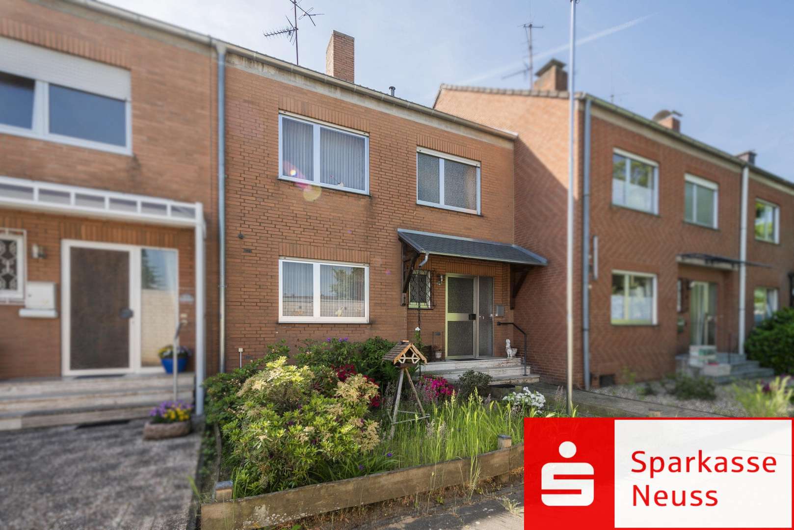 Titelbild - Reihenmittelhaus in 41470 Neuss mit 128m² kaufen