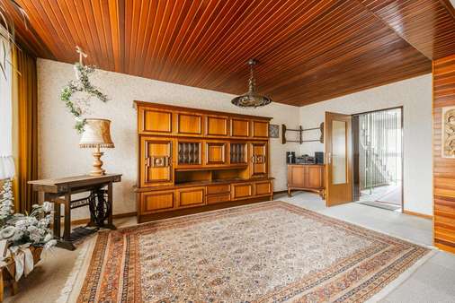 Wohnzimmer - Reihenmittelhaus in 41470 Neuss mit 128m² kaufen