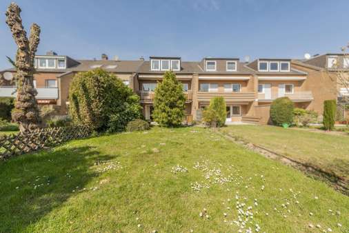Erbpacht-Grundstück - Reihenmittelhaus in 41472 Neuss mit 119m² kaufen