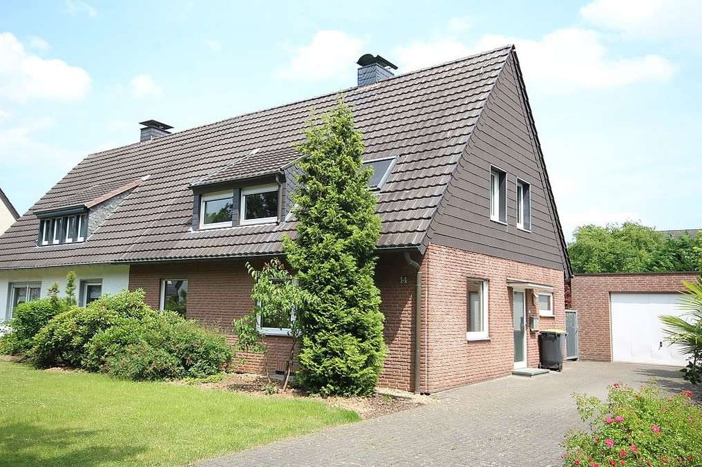Doppelhaushälfte in 41199 Mönchengladbach mit 120m² kaufen