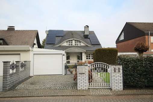 Einfamilienhaus in 41238 Mönchengladbach mit 203m² kaufen