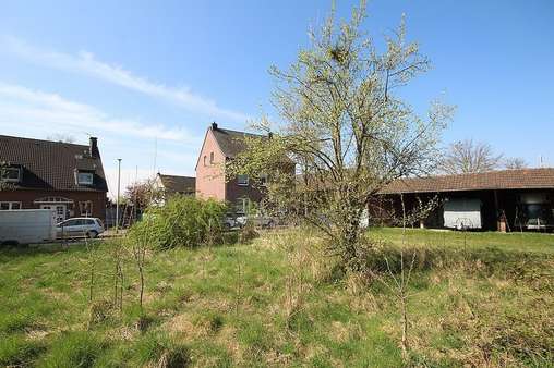 null - Grundstück in 41179 Mönchengladbach mit 672m² kaufen
