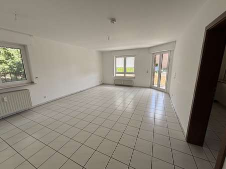 Wohnzimmer Wohnzimmer - Erdgeschosswohnung in 47918 Tönisvorst mit 90m² kaufen